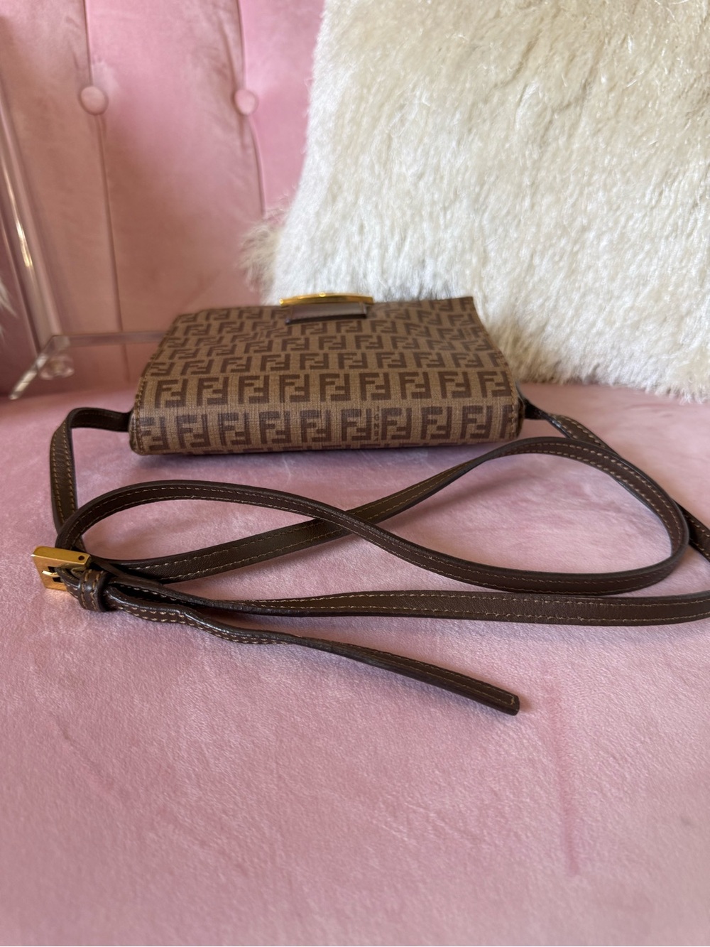 💯AUTH FENDI Brown Zucchino Spalmati Crossbody Bag with Gold-Tone FF Buckle - Picture 7 of 16